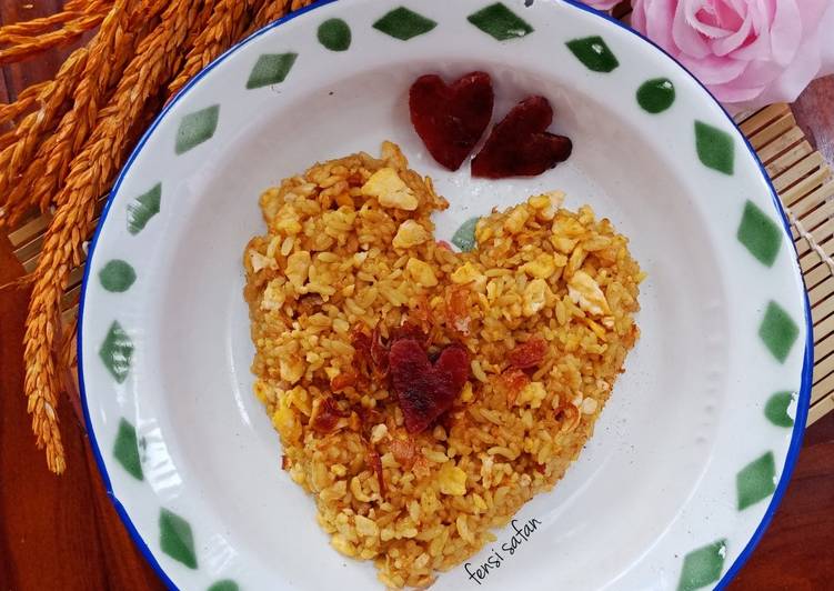 Cara Gampang Menyiapkan Nasi Goreng Kuning Anti Gagal