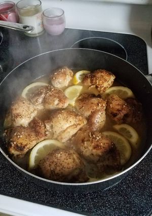 A picture of Lemon pepper chicken.