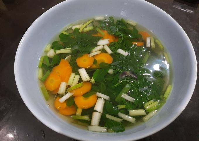 Cara Gampang Menyiapkan Sayur Kelor Anti Gagal