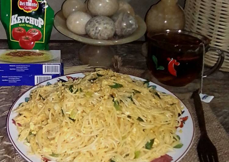 Langkah Mudah untuk Menyiapkan Spaghetti Goreng Mix Tomato Sauce Anti Gagal