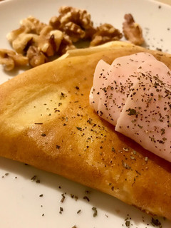 Una foto de Crepes de cheddar y pavo
