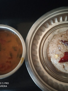 கோதுமை ரவை கிச்சடி செய்முறை முக்கிய புகைப்படம்