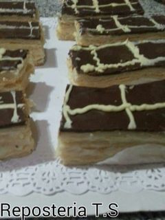 Una foto de Pasteles milhojas de hojaldre