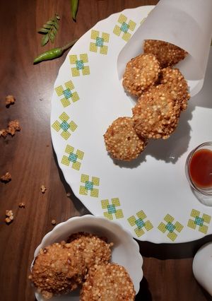साबूदाना वडा (Sabudana vada recipe in hindi) रेसिपी मुख्य फोटो