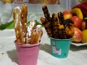 Una foto de chocolate churros