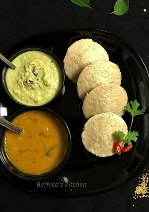 A picture of Foxtail Millet Idli.