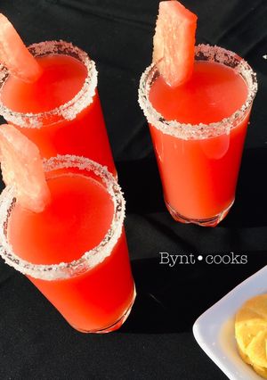 A picture of 🆆🅰🆃🅴🆁🅼🅴🅻🅾🅽 🍹.