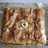 Empanada de morcilla con manzana y cebolla caramelizada