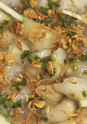 Hình của món Bánh bột lọc chay nhân đậu xanh và nhân nấm.