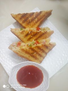 हंग कर्ड  सैंडविच (Hung curd sandwich recipe in hindi) रेसिपी मुख्य फोटो