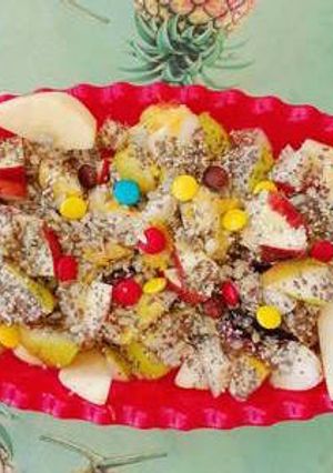 Una foto de Ensalada de frutas con confites