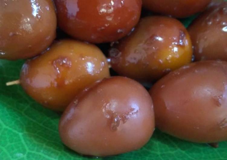 Telur puyuh coklat