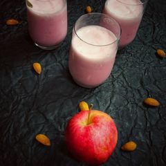 Almond Apple Shake A picture of Almond Apple Shake.