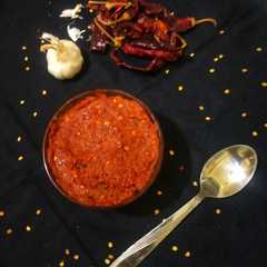लहसुन की चटपटी चटनी (Lahsun ki chatpati chutney recipe in Hindi)-レシピのメイン写真