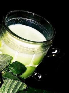 பிஸ்தா மில்க்‌ஷேக் (Pista Milk Shake Recipe in Tamil) செய்முறை முக்கிய புகைப்படம்