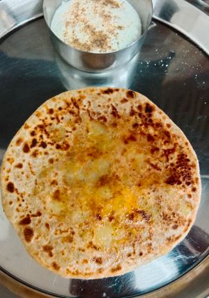 आलू पराठा (aloo paratha recipe in Hindi) रेसिपी मुख्य फोटो