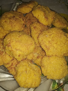 Una foto de Galletas de coco y limón