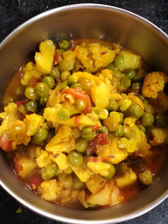 ફ્લાવર વટાણા નું શાક (Flower Vatana Shak Recipe In Gujarati) રેસીપી મુખ્ય ફોટો