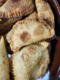Empanadas fritas de surtidos de mariscos