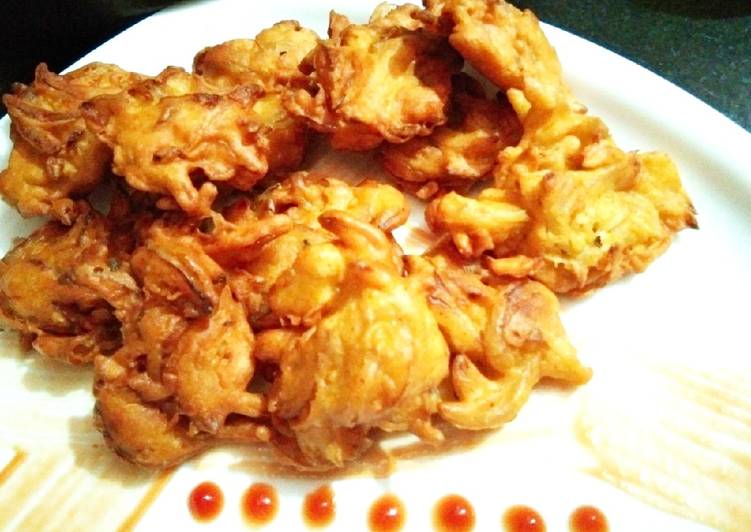 Step-by-Step Guide to Prepare Homemade Onion Pakode