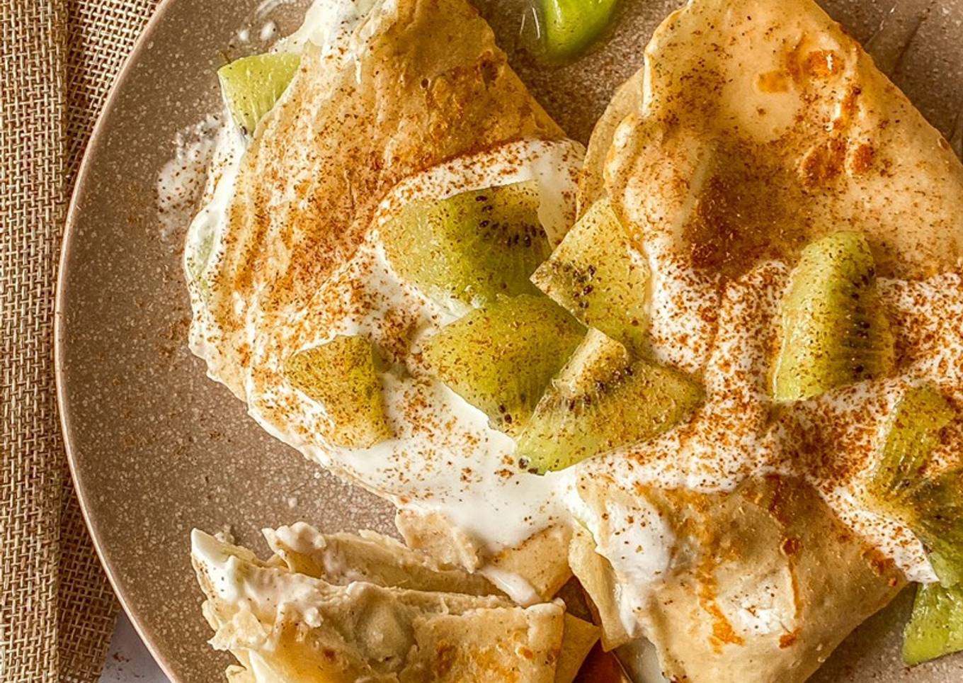 Crepes 2 ingredientes con yogur y kiwi