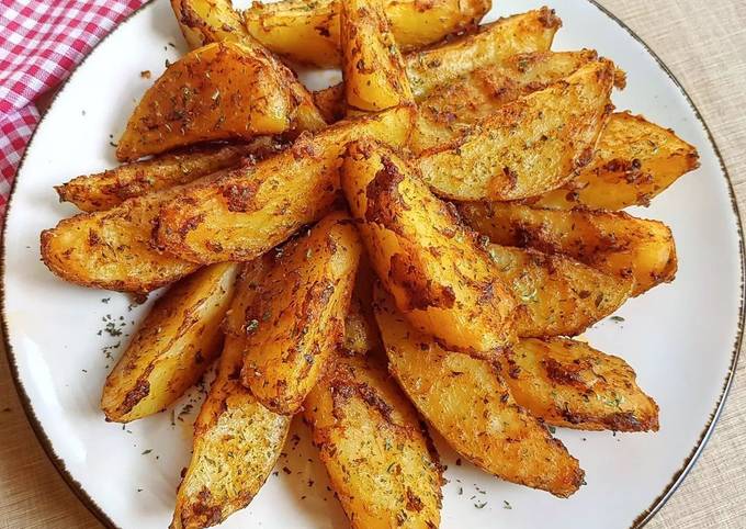 Langkah Mudah untuk Membuat Potato wedges panggang yang Enak Banget