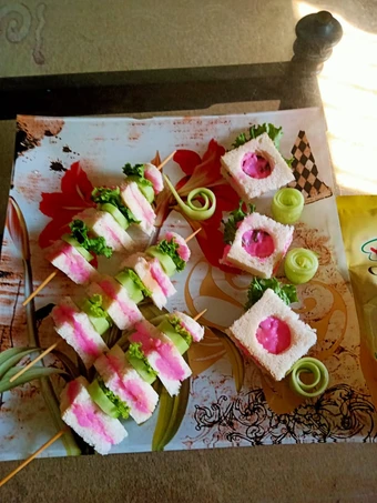 Easy Steps to Prepare Chicken spread sandwiches which Delicious