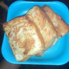 A picture of Toasted bread using non stick pan.