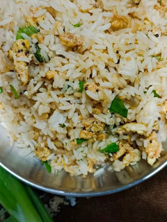 अंडा फ्राइड राइस (anda fried rice recipe in Hindi) रेसिपी मुख्य फोटो