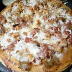 A picture of Corn pizza.