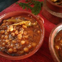 Lahori Chikar Cholay A picture of Lahori Chikar Cholay.