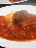 Osobucos en salsa de tomate frito