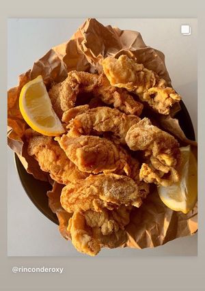Una foto de Fish 'n’ chips de rape (apto celíacos)