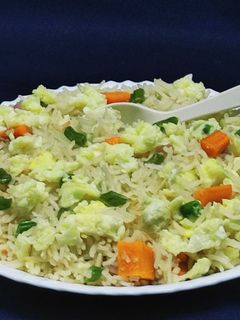 एग फ्राईड राईस (egg fried rice recipe in marathi) रेसिपी चे मुख्य फोटो