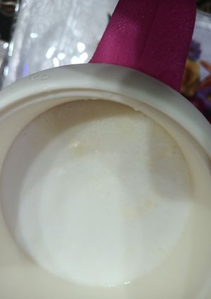 A picture of Dhood soda.