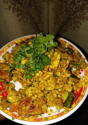 ডিম ভুজিয়া (Egg bujiya recipe in bengali) রেসিপির প্রধান ছবি