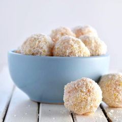 Apricot and Coconut Balls A picture of Apricot and Coconut Balls.