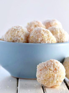 A picture of Apricot and Coconut Balls.