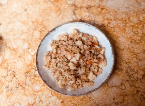 Hình của món Tôm he biển rim mắm tỏi.