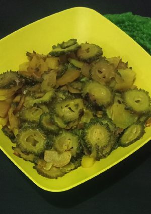 করলা ভাজি রেসিপির প্রধান ছবি