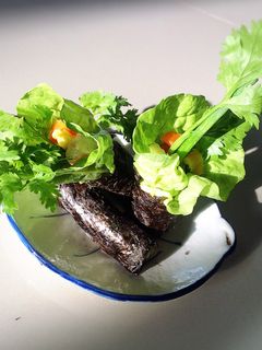 Hình của món Gỏi cuốn rong biển.