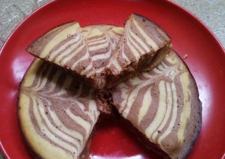 Simple Way to Prepare Awsome Zebra cake Cooking Basics for Beginners