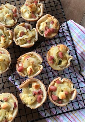 Una foto de Tartitas de jamón y queso