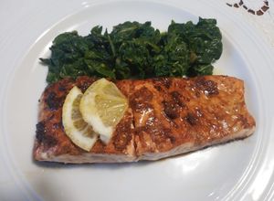 Foto di Salmone marinato con zenzero e soia