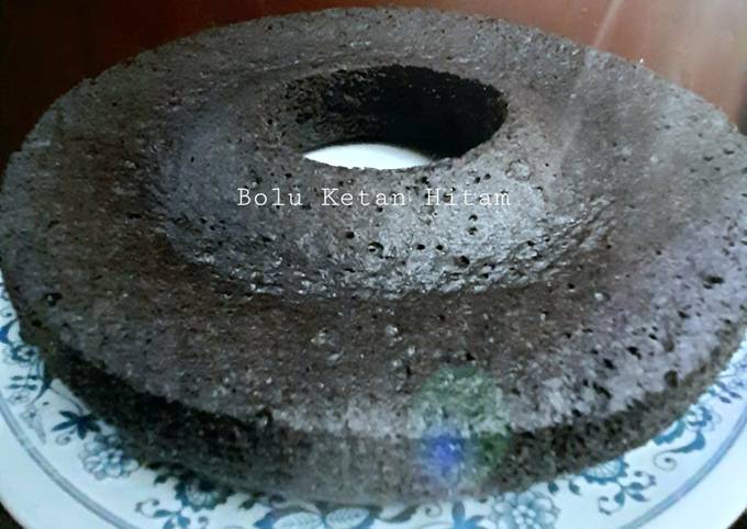 Bolu Ketan Hitam