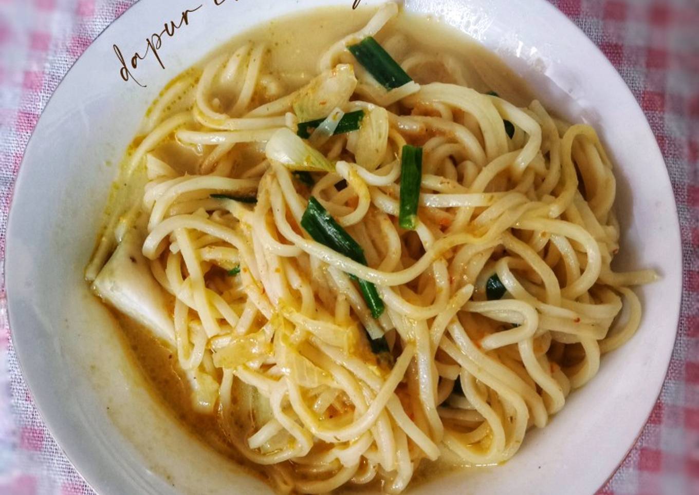 Mie Lontong Sederhana