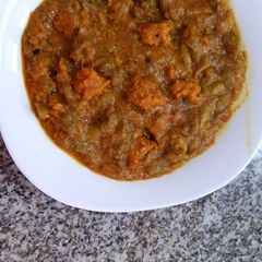 A picture of Tori with moong dal badi.