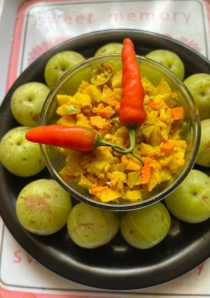 A picture of Amla turmeric Pickle.