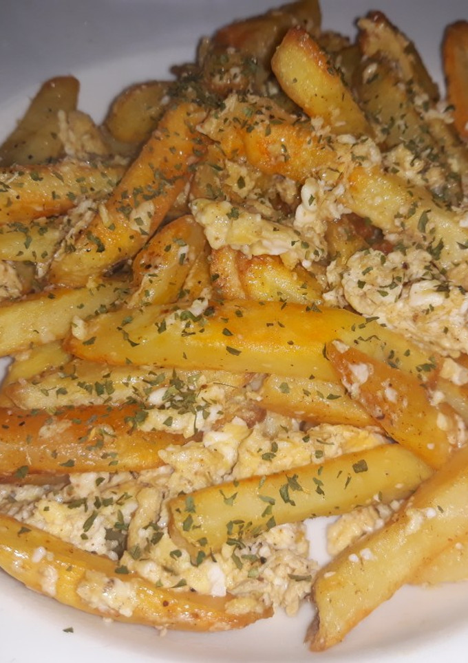 Una foto de Patatas revueltas con huevo