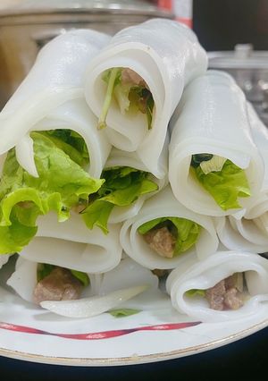 Hình của món Phở cuốn.